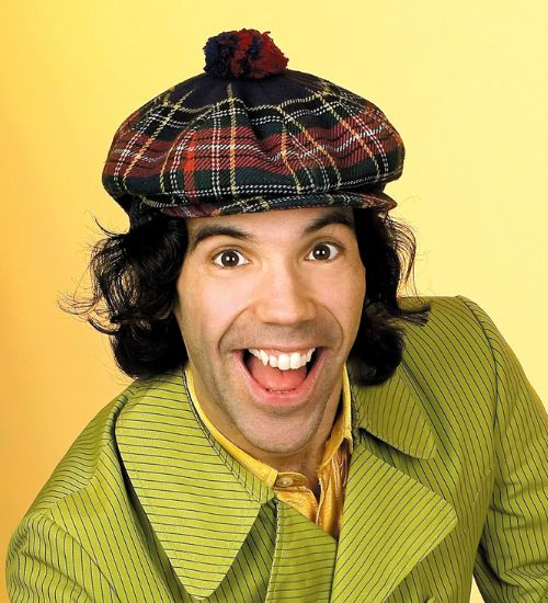 How old is Nardwuar