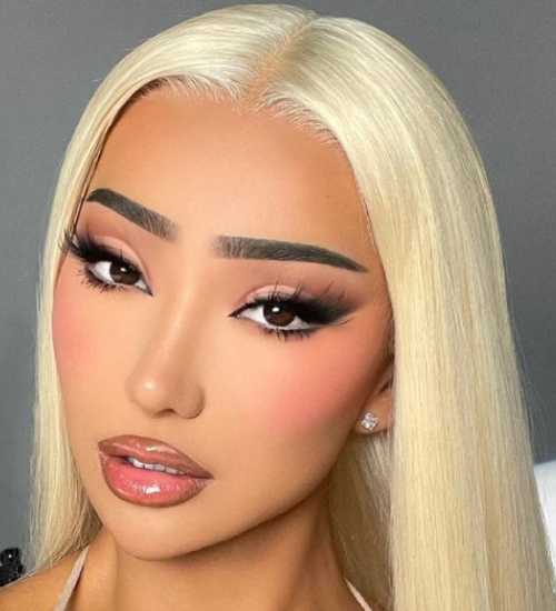 How old is Nikita Dragun?