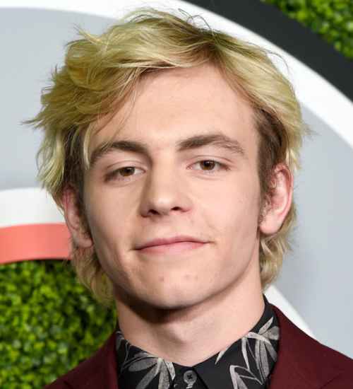 How old is Ross Lynch?